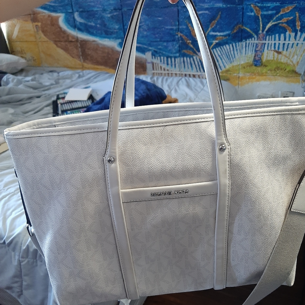 Michael Kors $$Brand New $$